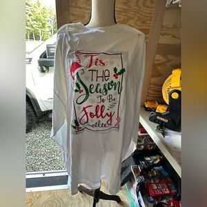 New Southern Girl Festive Holiday Graphic Tee